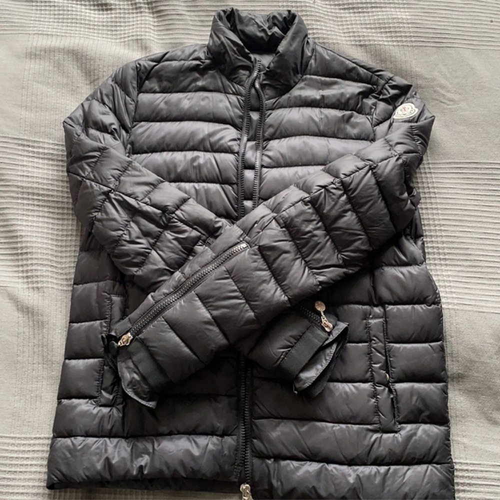 MONCLER 💯 authentic jacket size 0, stunning and elegant MONCLER jacket down❗️ - Picture 4 of 16